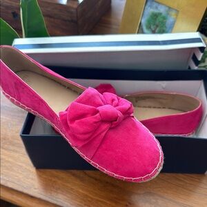 crown & ivy Pink Espadrille Loafers with Bow